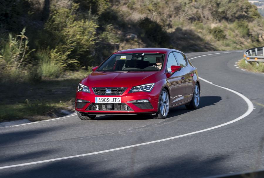  Seat Leon FR 2016 года  (WW) (фото 12 из 30)